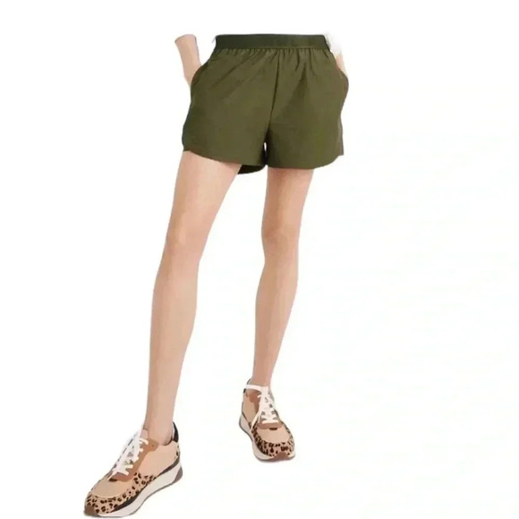 Madewell Pants - Madewell olive green athletic Allways Pull-On MWL Short size M